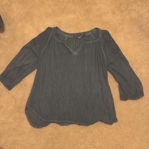 Blue detailed shoulder shirt